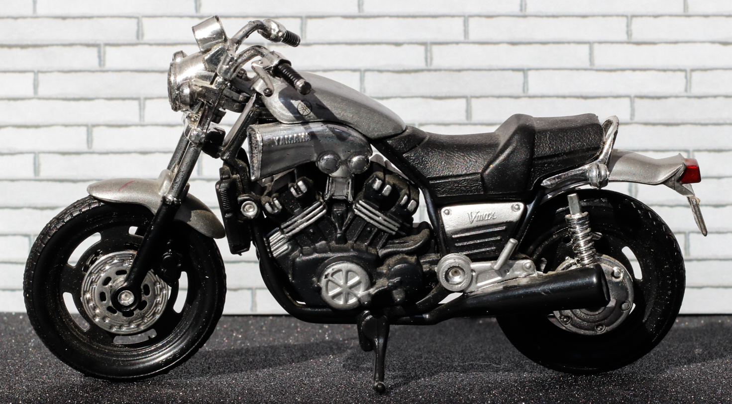 Maisto Yamaha V Max